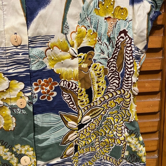 SPA Womens Vintage Hawaiian Shell Beaded Button Top - Picture 3 of 7